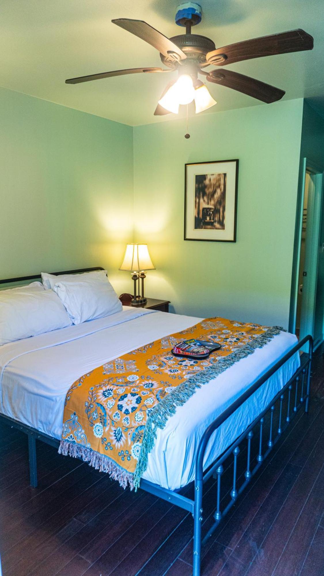 Historic Mardi Gras Inn Новий Орлеан Екстер'єр фото