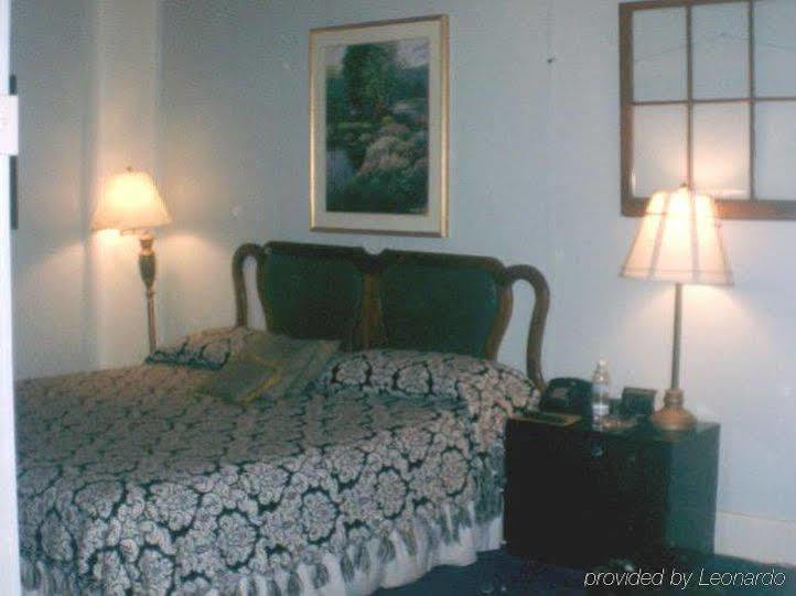 Historic Mardi Gras Inn Новий Орлеан Екстер'єр фото